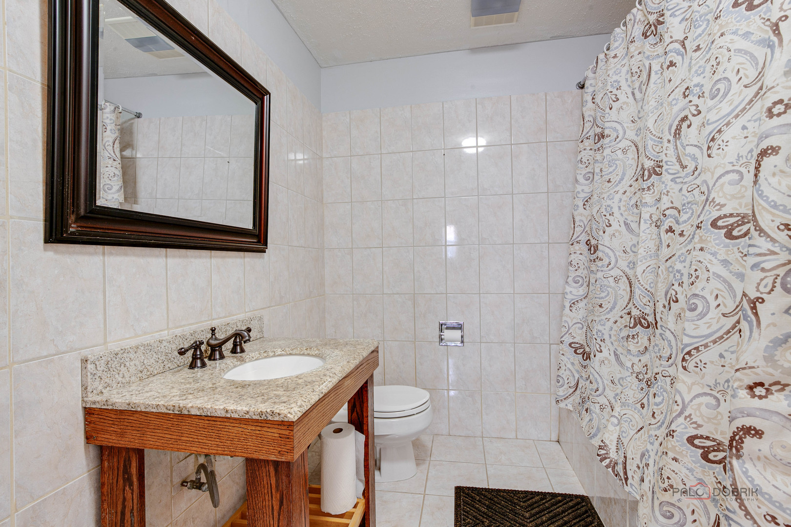 8846 Dee Road, Unit E Des Plaines, IL 60016 - Photo 20 of 28 Gallery Image 20