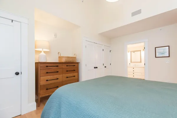 $4,600 | 1 Franklin Street, Unit 2B, Exeter, NH 03833
