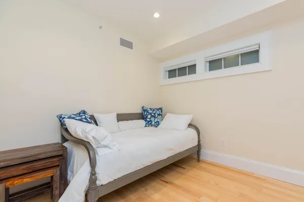 $4,600 | 1 Franklin Street, Unit 2B, Exeter, NH 03833