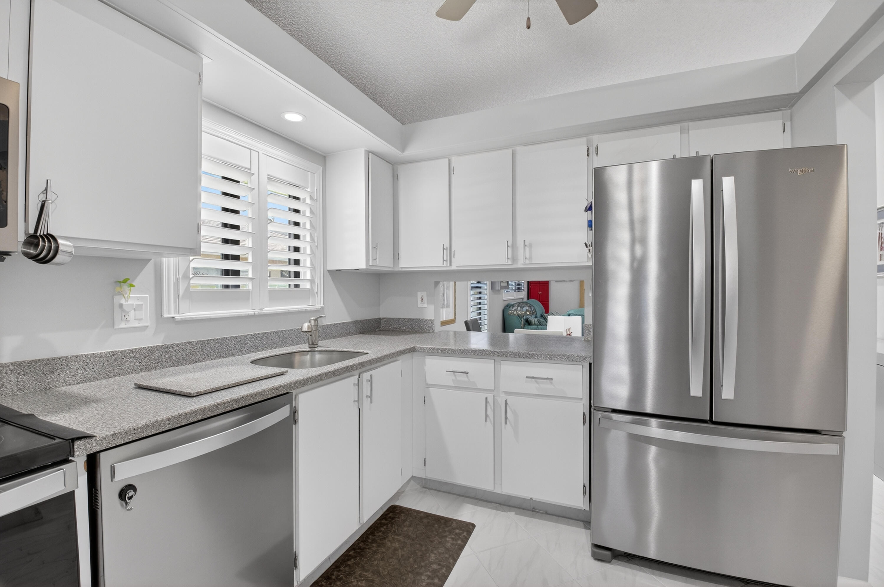 8188 Sweetbriar Way Boca Raton, FL 33496 - Photo 14 of 47 DSC_4827