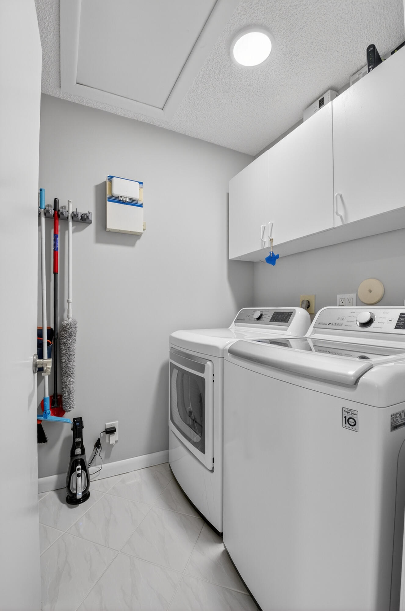 8188 Sweetbriar Way Boca Raton, FL 33496 - Photo 25 of 47 DSC_4875