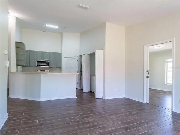 $1,600 | 36921 Value Circle, Dade City, FL 33525