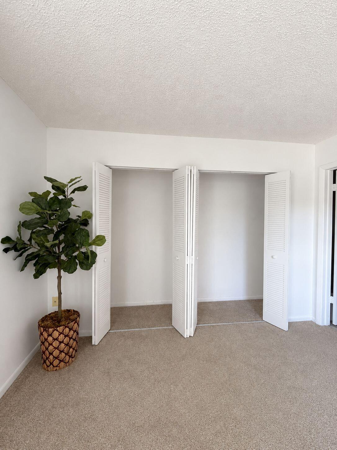 359 Capri H, Unit 359 Delray Beach, FL 33484 - Photo 9 of 23 WhatsApp Image 2026-06-19 at 15.34.03