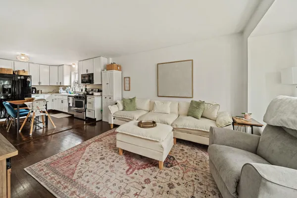 $359,900 | 5805 South Kilbourn Avenue, Chicago, IL 60629