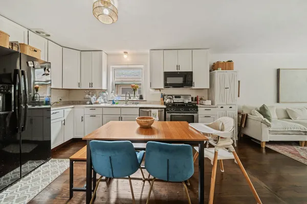 $359,900 | 5805 South Kilbourn Avenue, Chicago, IL 60629