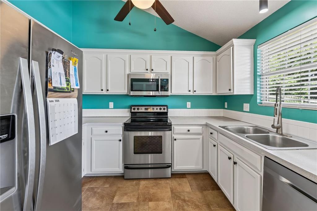 1867 Quail Ridge Drive Liberty, MO 64068 - Photo 11 of 30