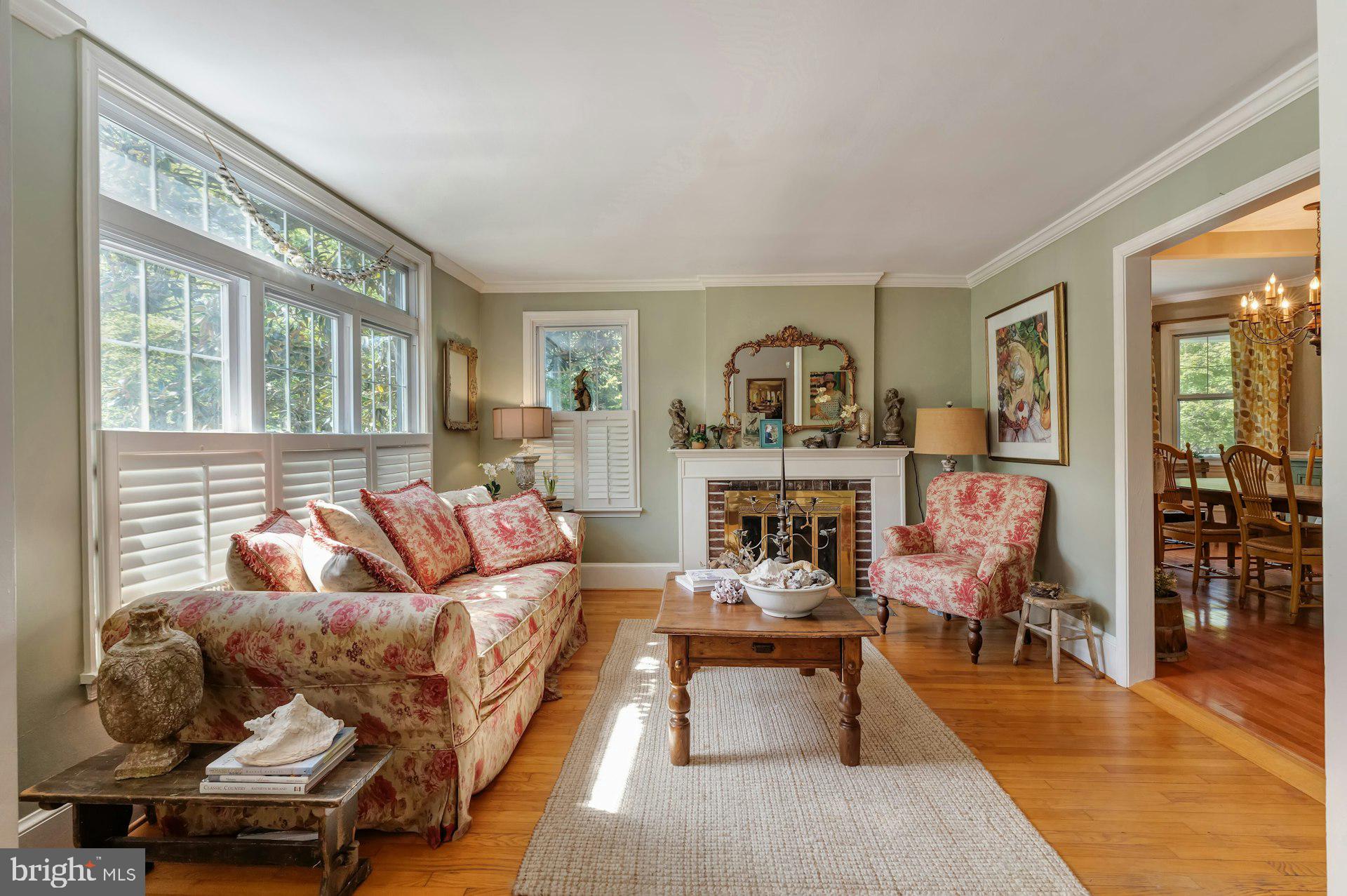 2731 Hidden Road Vienna, VA 22181 - Photo 11 of 61