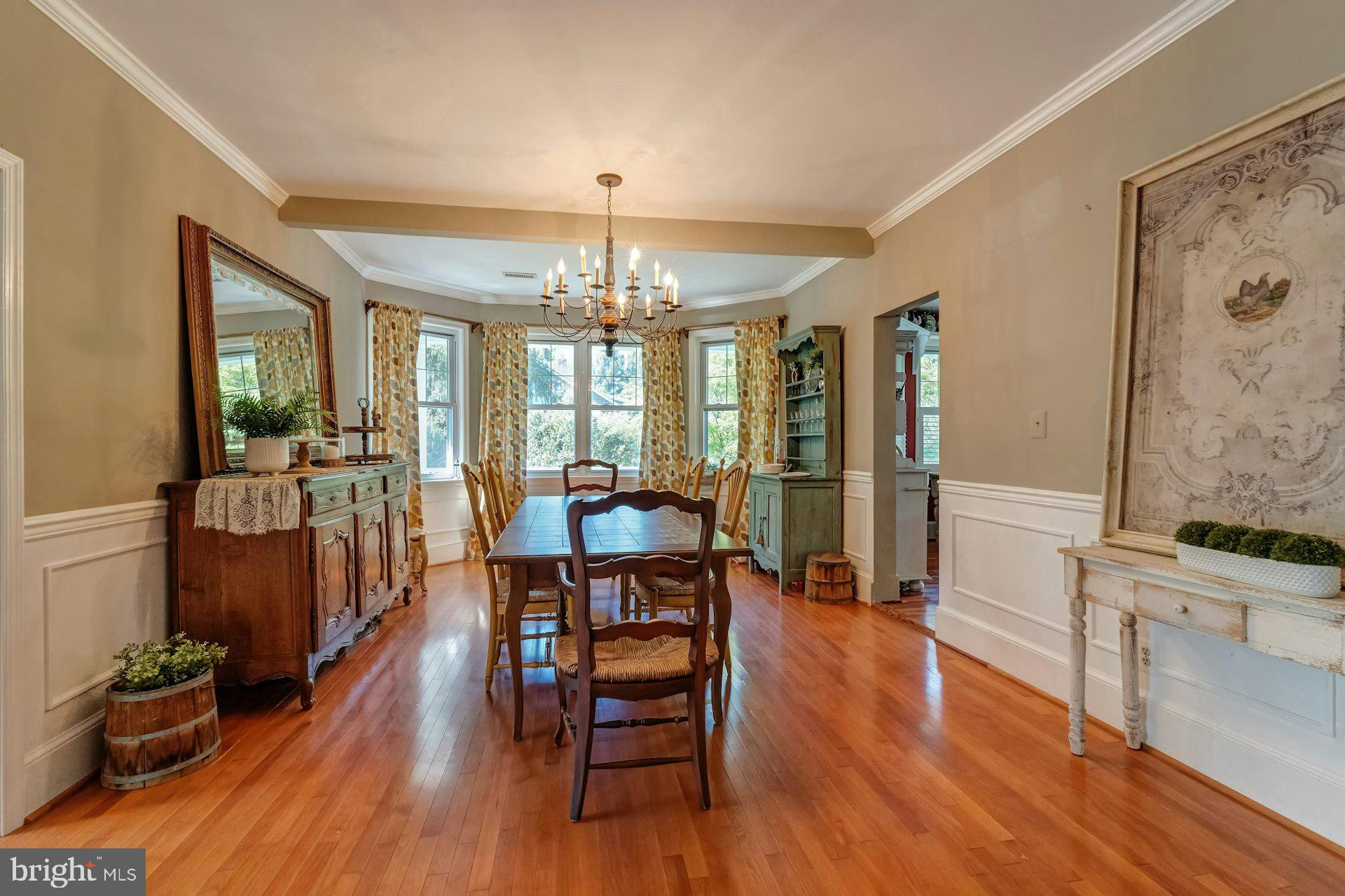 2731 Hidden Road Vienna, VA 22181 - Photo 18 of 61 Bay window