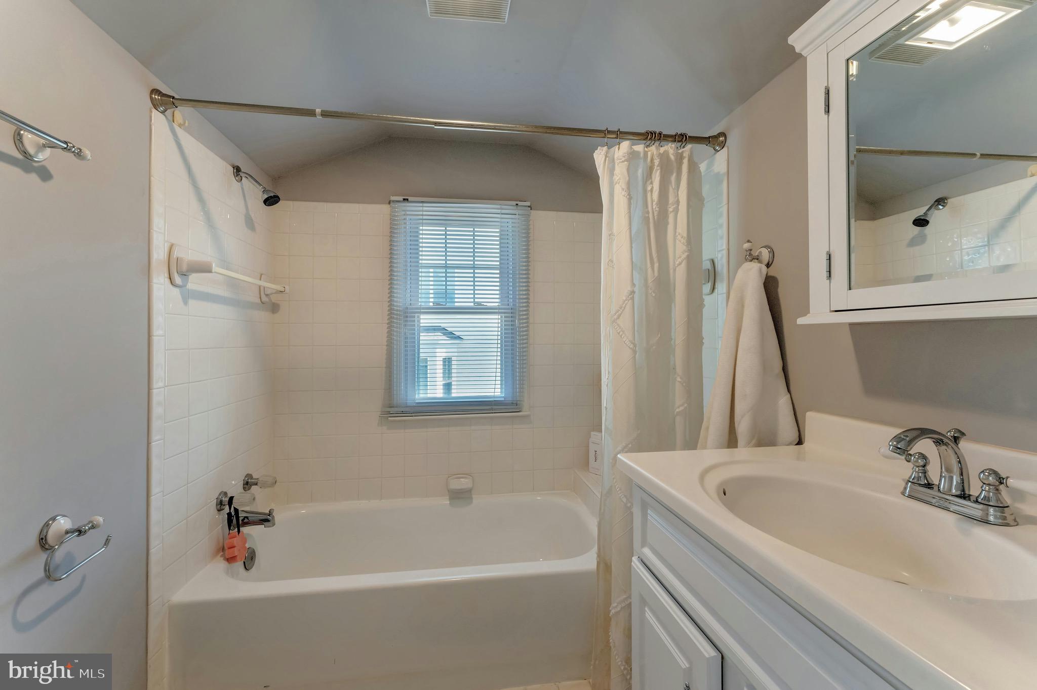 2731 Hidden Road Vienna, VA 22181 - Photo 28 of 61 Upper level bath