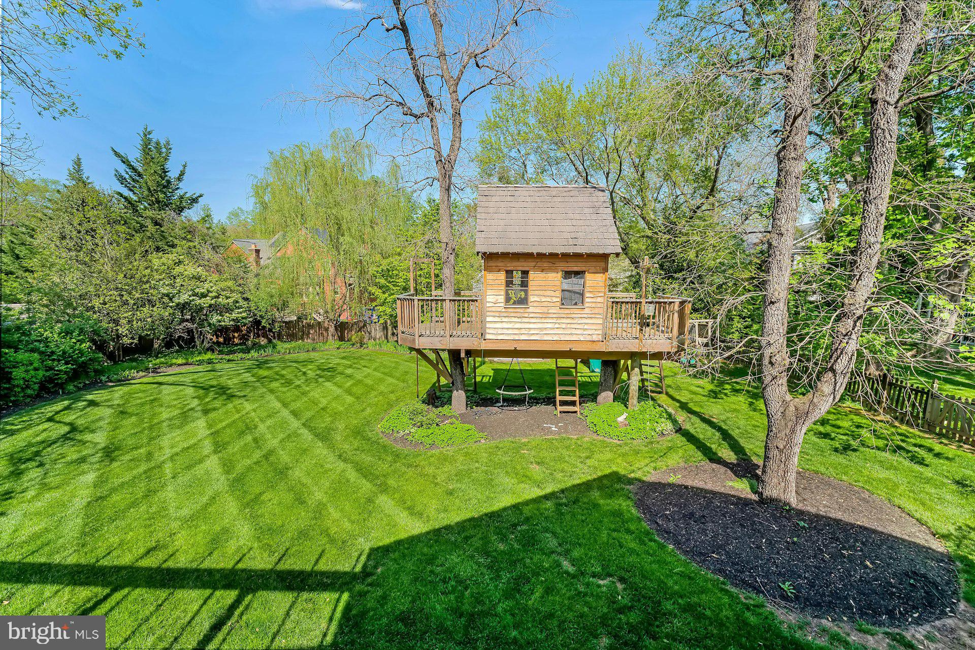 2731 Hidden Road Vienna, VA 22181 - Photo 46 of 61 1/2 acre level lot with amazing treehouse