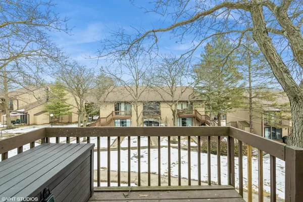 $1,050 | 20 St Thomas Colony Street, Unit 7, Fox Lake, IL 60020