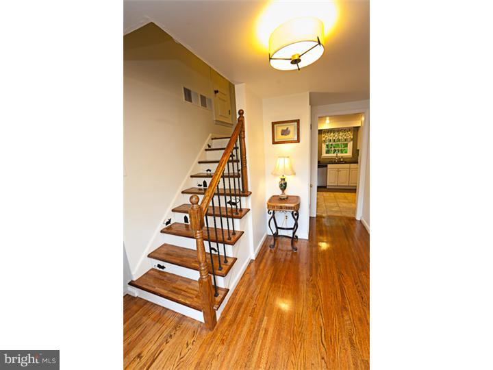 121 Iron Master Road Cherry Hill, NJ 08034 - Photo 2 of 22 Foyer