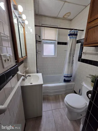 $1,195 | 312 Concord Avenue, Unit 1, Wilmington, DE 19802