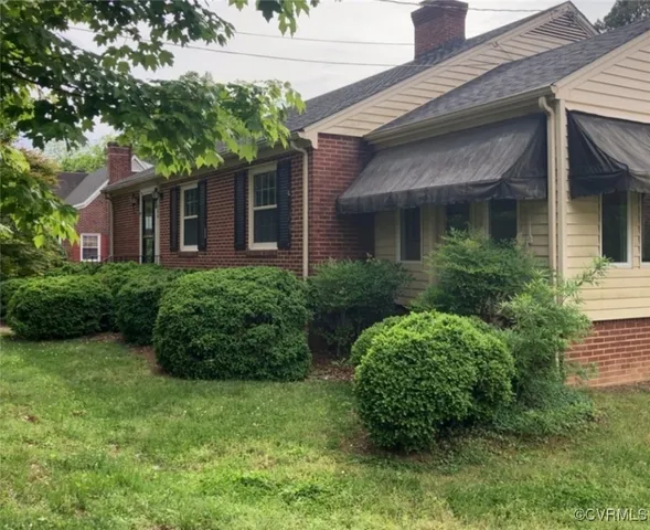 $180,000 | 726 South Broad Street, Kenbridge, VA 23944