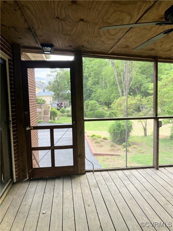 726 South Broad Street Kenbridge, VA 23944 - Photo 5 of 34 Screened Porch