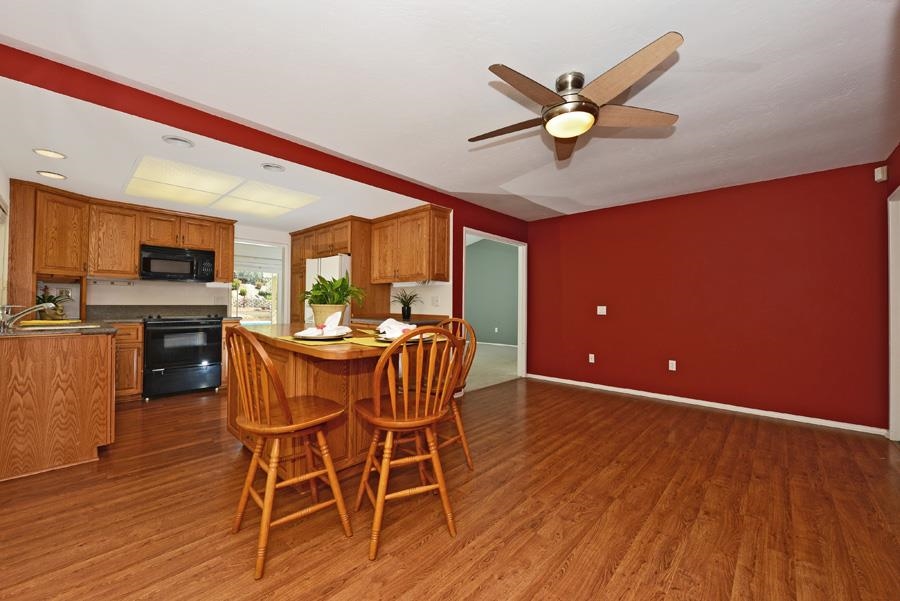 4568 Blackwell Road Oceanside, CA 92056 - Photo 14 of 25 Gallery Image 14
