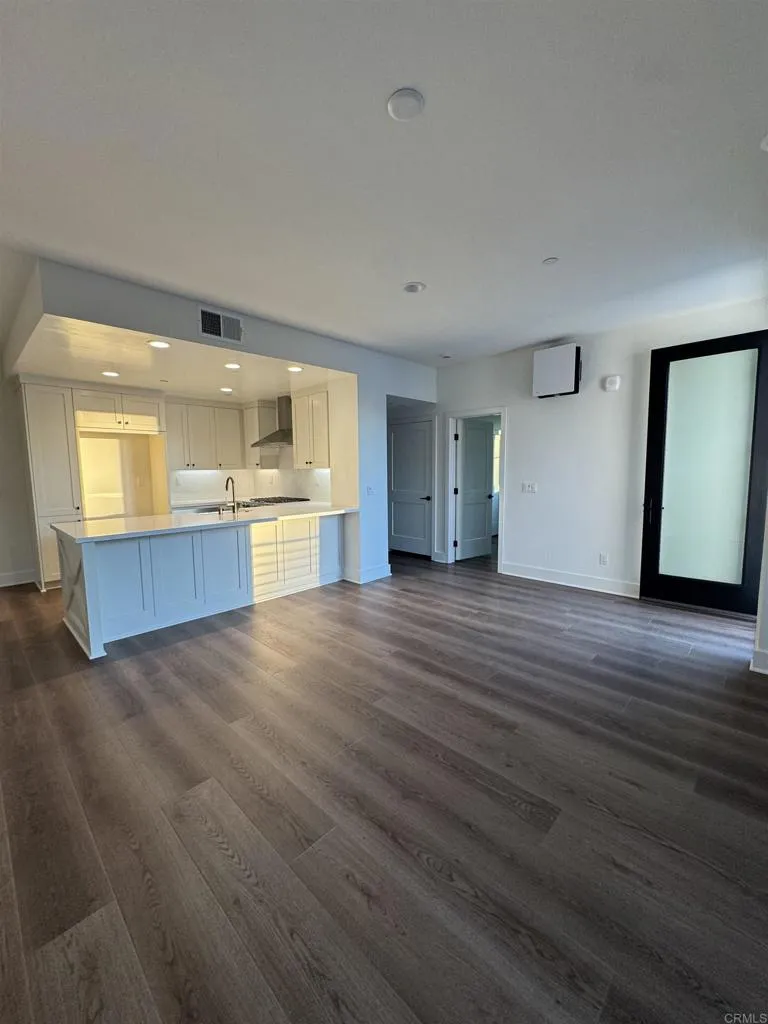 1105 Catania Court, Unit 201 Encinitas, CA 92024 - Photo 3 of 22