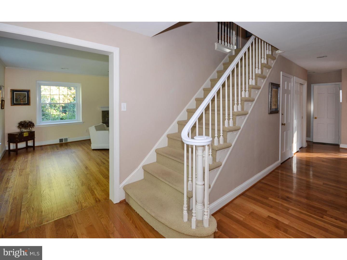 612 Wayfield Road Wynnewood, PA 19096 - Photo 2 of 17 Foyer