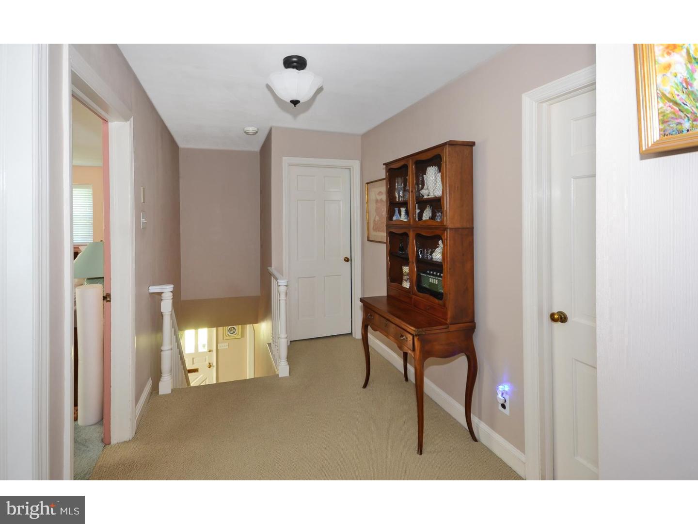 612 Wayfield Road Wynnewood, PA 19096 - Photo 11 of 17 Hallway