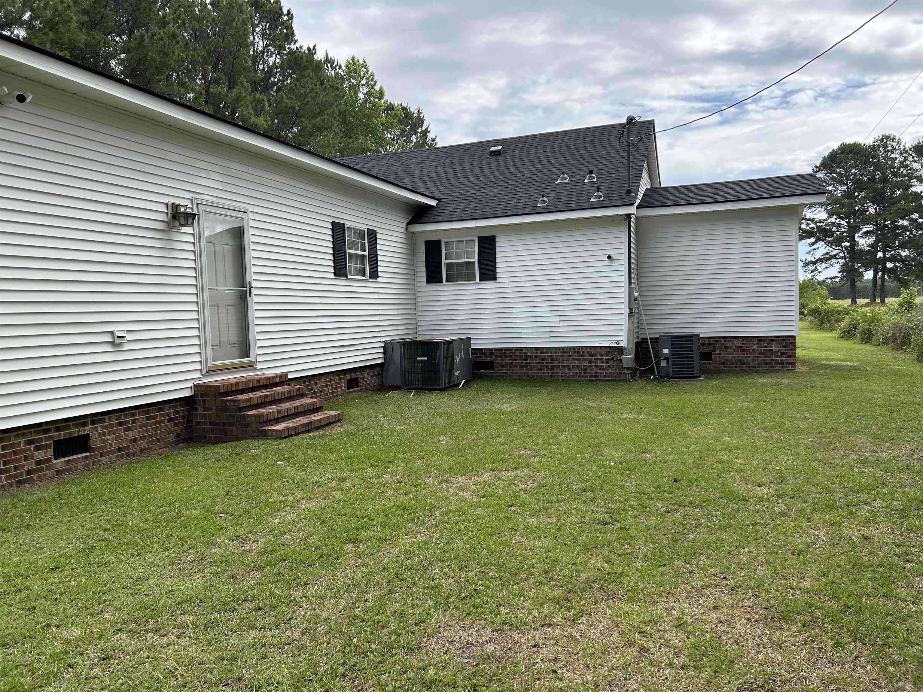 117 Clifton Road Hemingway, SC 29554 - Photo 36 of 39