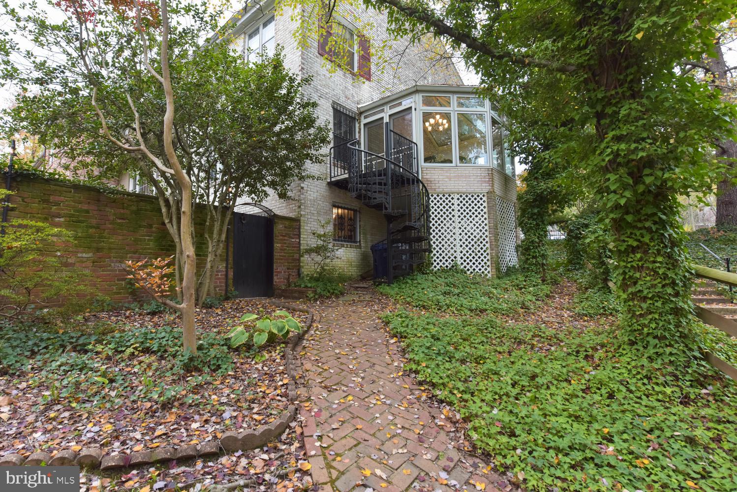 6307 Fort Hunt Road Alexandria, VA 22307 - Photo 49 of 58 Extensive side year