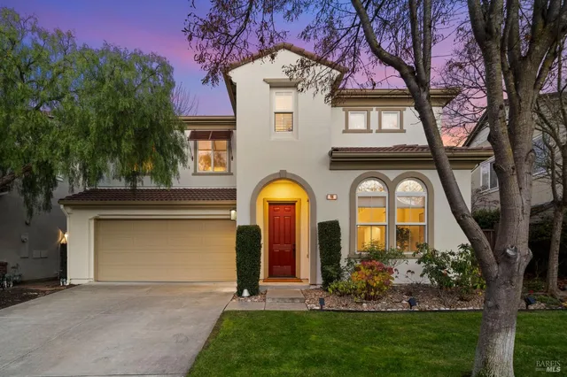 $1,549,000 | 46 Waterbury Lane, Novato, CA 94949