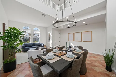 $1,549,000 | 46 Waterbury Lane, Novato, CA 94949