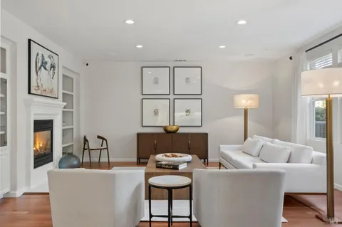 $1,549,000 | 46 Waterbury Lane, Novato, CA 94949