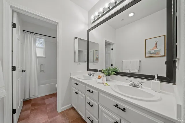 $1,549,000 | 46 Waterbury Lane, Novato, CA 94949