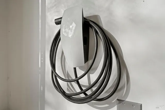 $1,549,000 | 46 Waterbury Lane, Novato, CA 94949