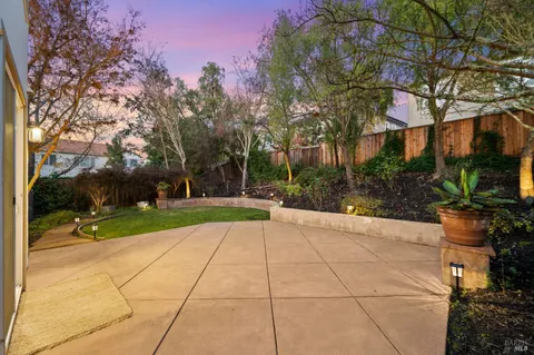 $1,549,000 | 46 Waterbury Lane, Novato, CA 94949