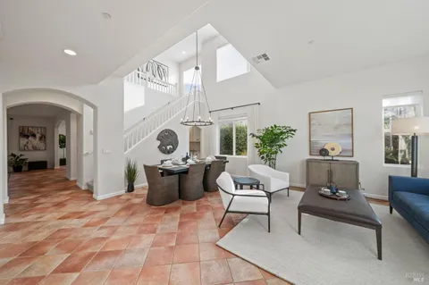 $1,549,000 | 46 Waterbury Lane, Novato, CA 94949