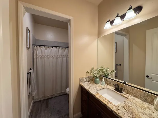 $1,350,000 | 13390 East Falcon Meadow Lane, Clovis, CA 93619