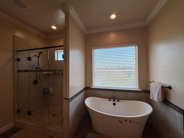 $1,350,000 | 13390 East Falcon Meadow Lane, Clovis, CA 93619