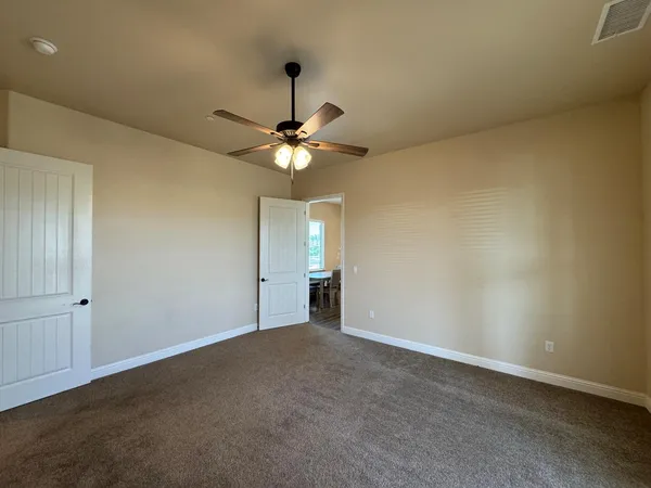 $1,350,000 | 13390 East Falcon Meadow Lane, Clovis, CA 93619