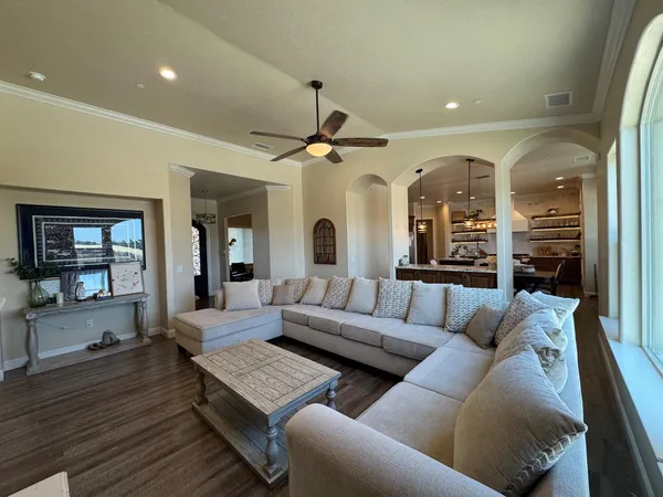 $1,350,000 | 13390 East Falcon Meadow Lane, Clovis, CA 93619