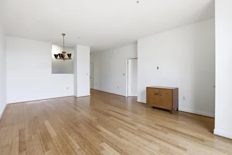 $865,000 | 1111 25th Street Northwest, Unit 906, Washington, DC 20037
