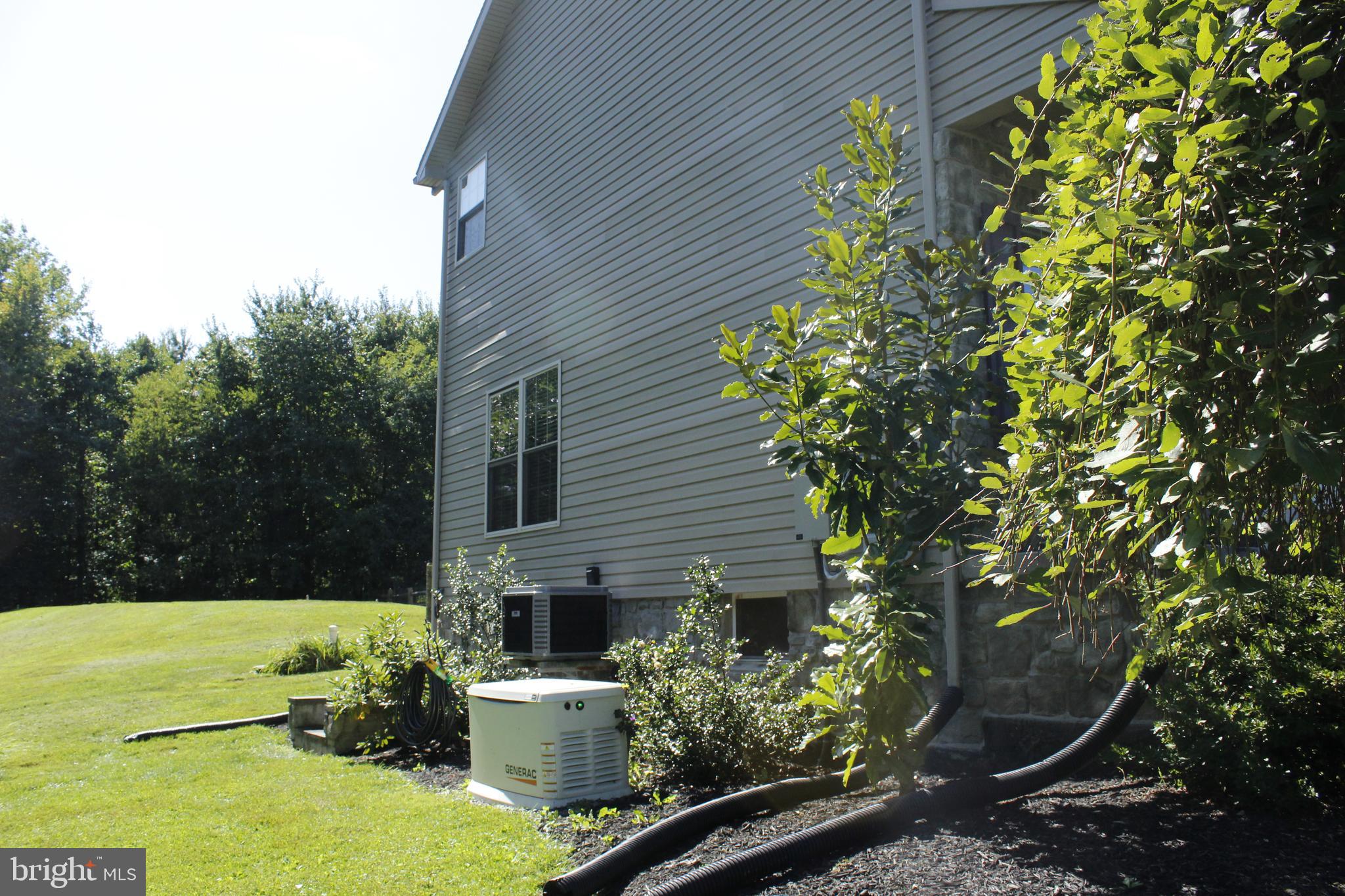 8884 Orchard Road Spring Grove, PA 17362 - Photo 8 of 24