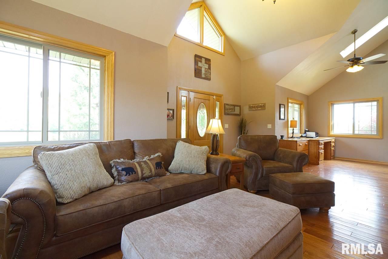 7315 North Switzer Road Brimfield, IL 61517 - Photo 9 of 36