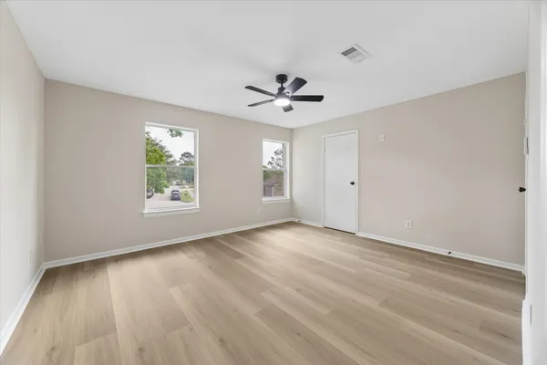 $369,000 | 5015 Kleinmeadow Court, Houston, TX 77066