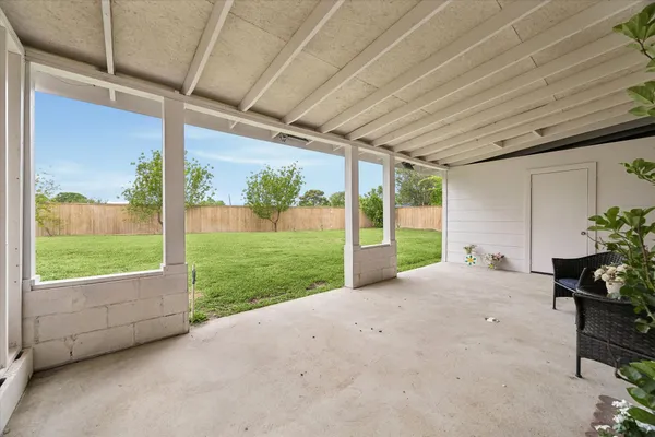 $369,000 | 5015 Kleinmeadow Court, Houston, TX 77066