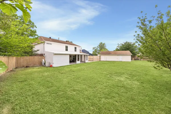 $369,000 | 5015 Kleinmeadow Court, Houston, TX 77066