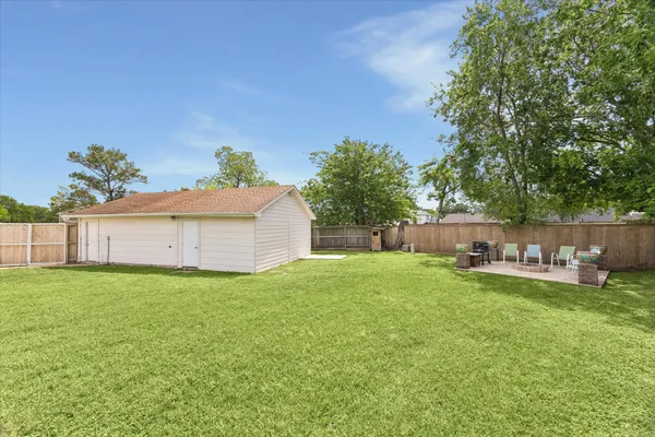 $369,000 | 5015 Kleinmeadow Court, Houston, TX 77066