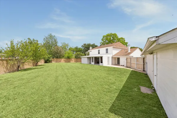 $369,000 | 5015 Kleinmeadow Court, Houston, TX 77066