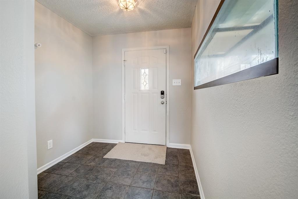 9266 West Reflection Court Pendleton, IN 46064 - Photo 13 of 32 Gallery Image 13