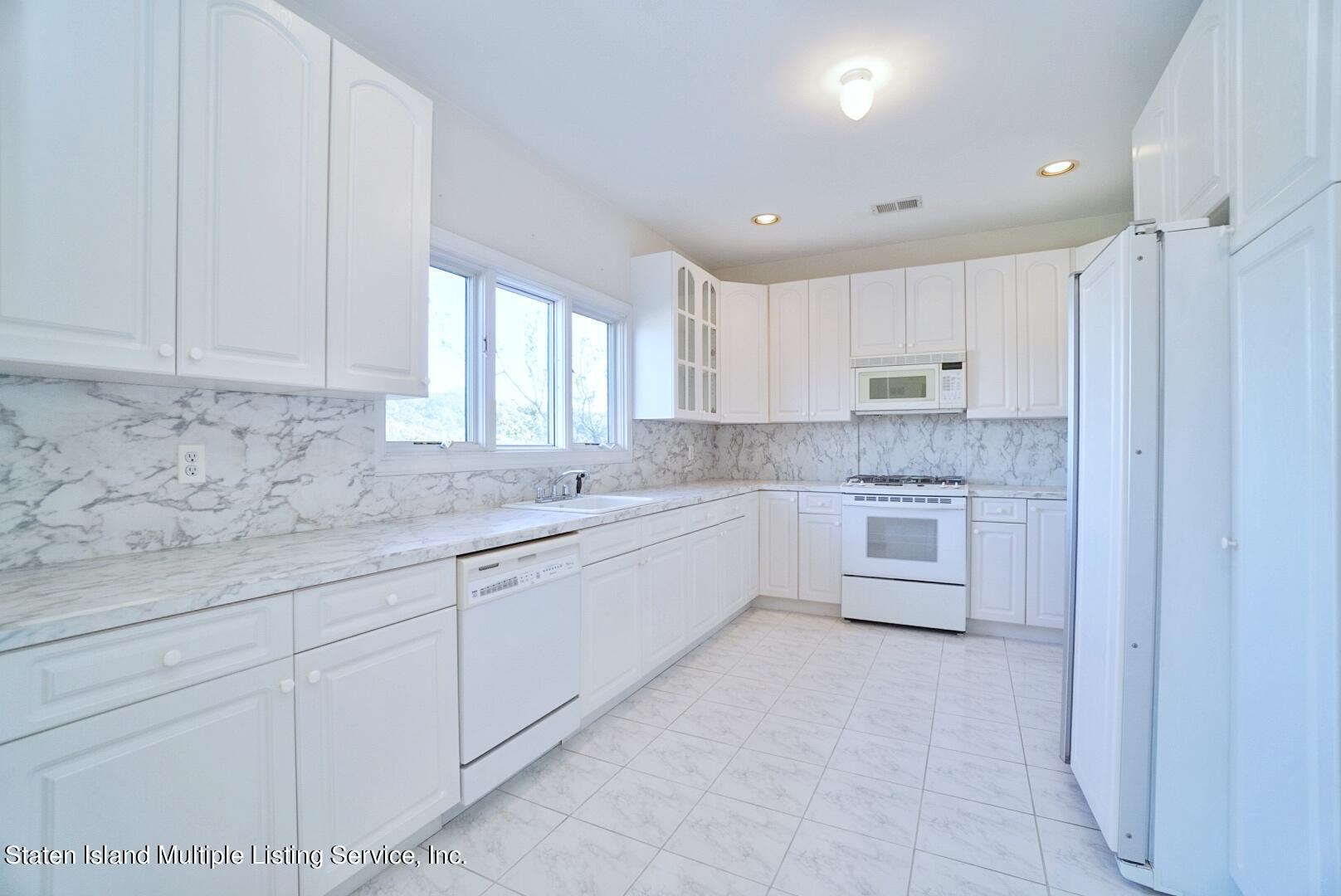 70 Michael Loop Staten Island, NY 10301 - Photo 16 of 69 Photo Nov 01, 9 51 24 AM