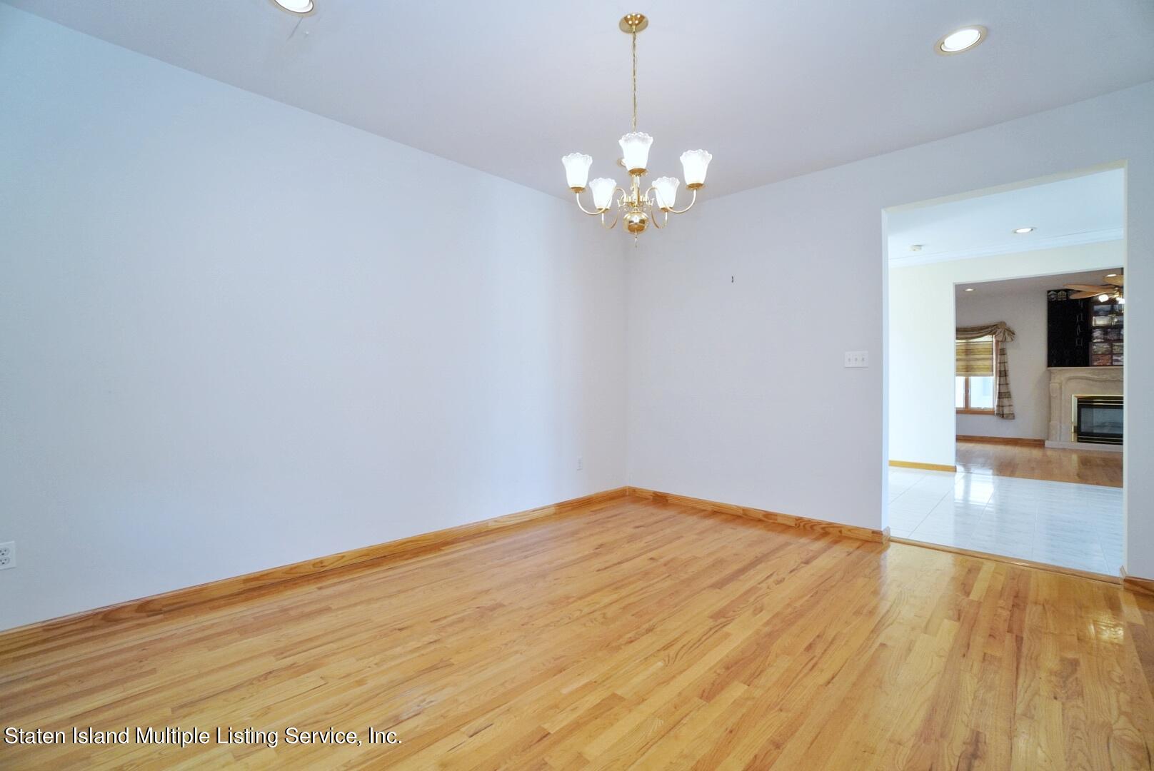 70 Michael Loop Staten Island, NY 10301 - Photo 23 of 69 Photo Nov 01, 9 52 07 AM