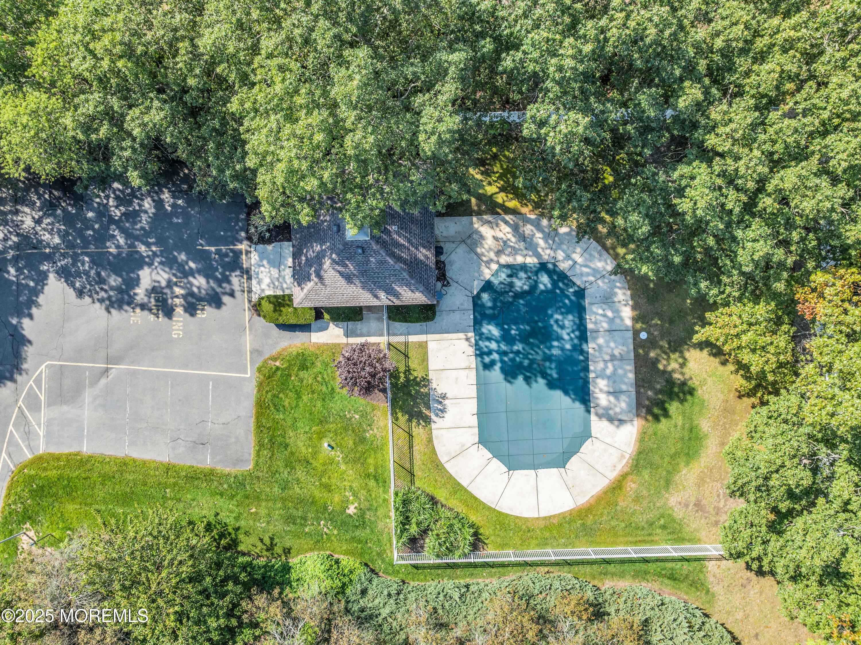 646 Ridgeview Court, Unit 646 Toms River, NJ 08753 - Photo 23 of 26 photos_high_resolution_DJI_0985