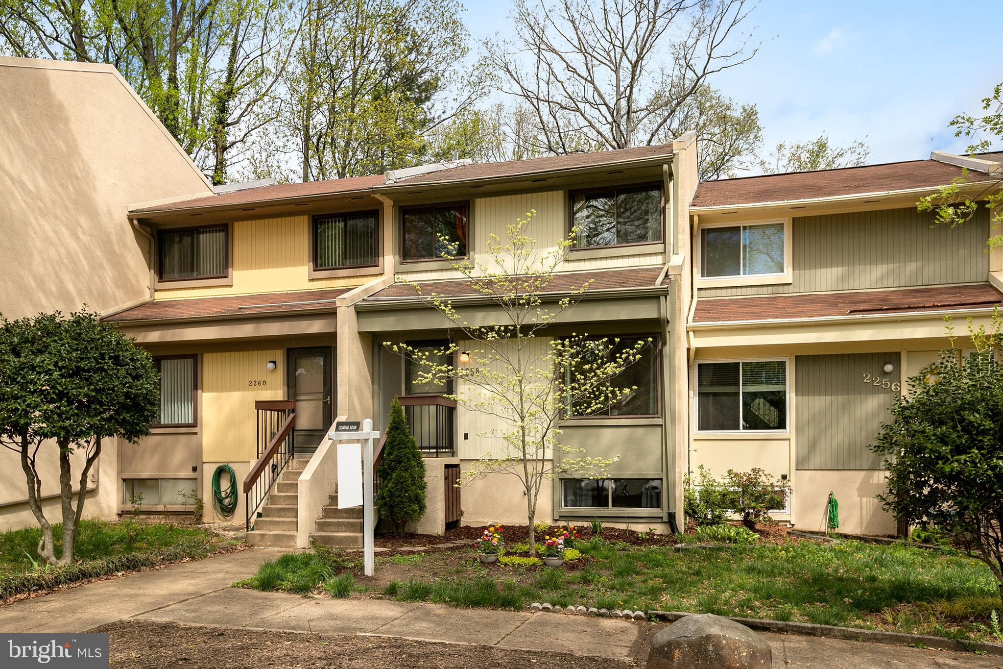 2258 White Cornus Lane Reston, VA 20191 - Photo 2 of 36