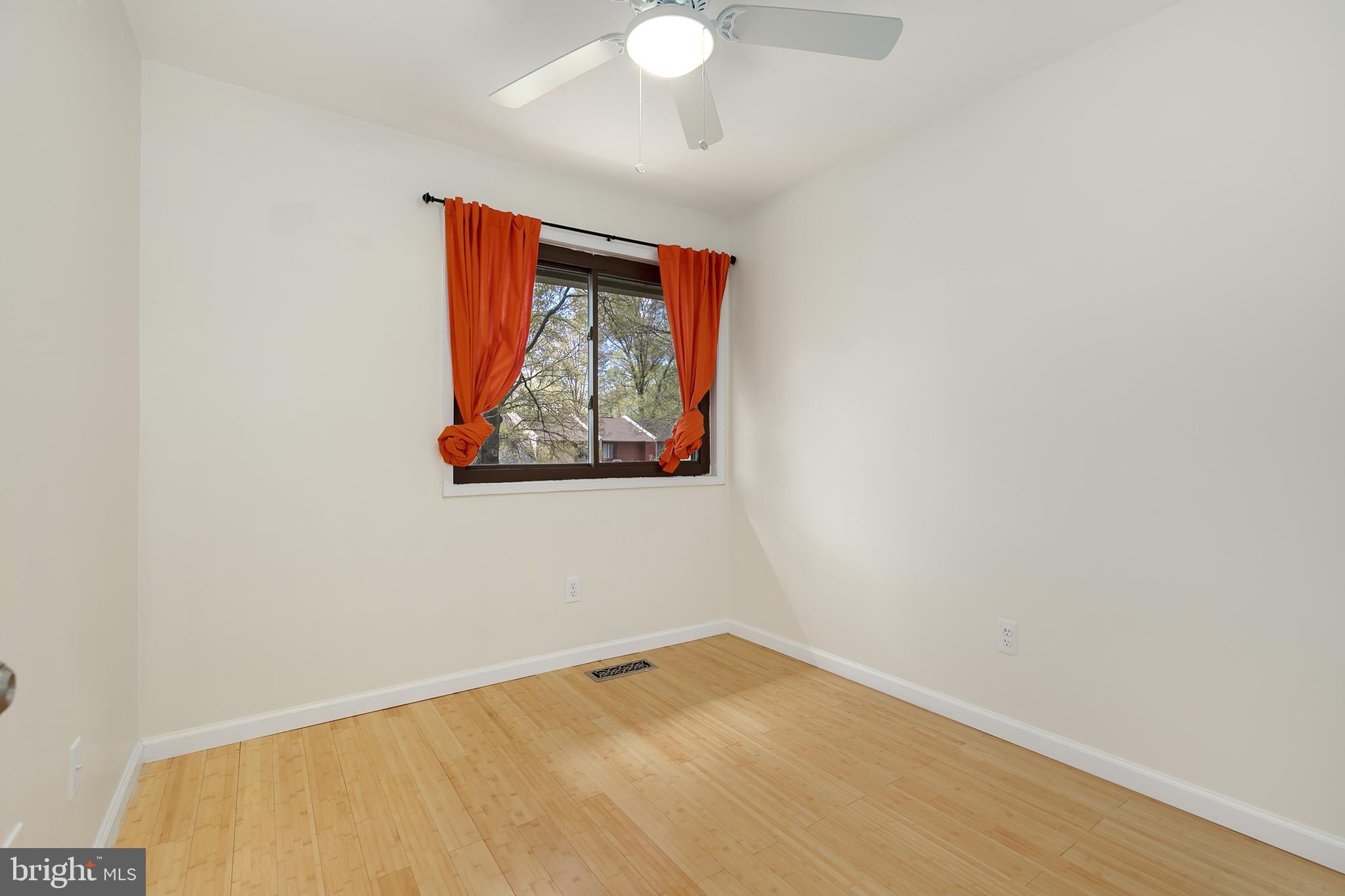 2258 White Cornus Lane Reston, VA 20191 - Photo 21 of 36